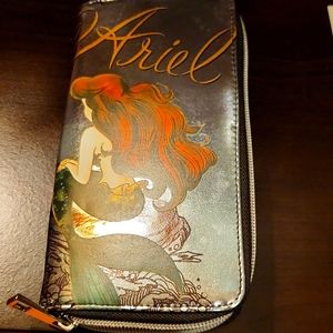 Ariel shiny metallic zip wallet